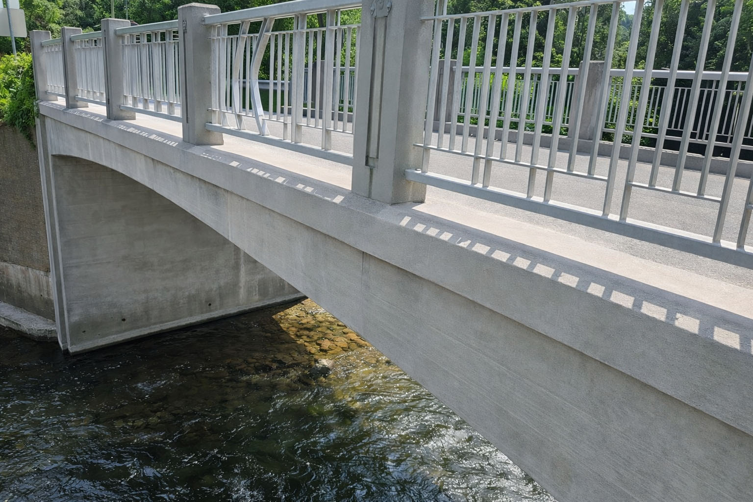 Structural concrete work during Dominion Street bridge construction project in Ontario